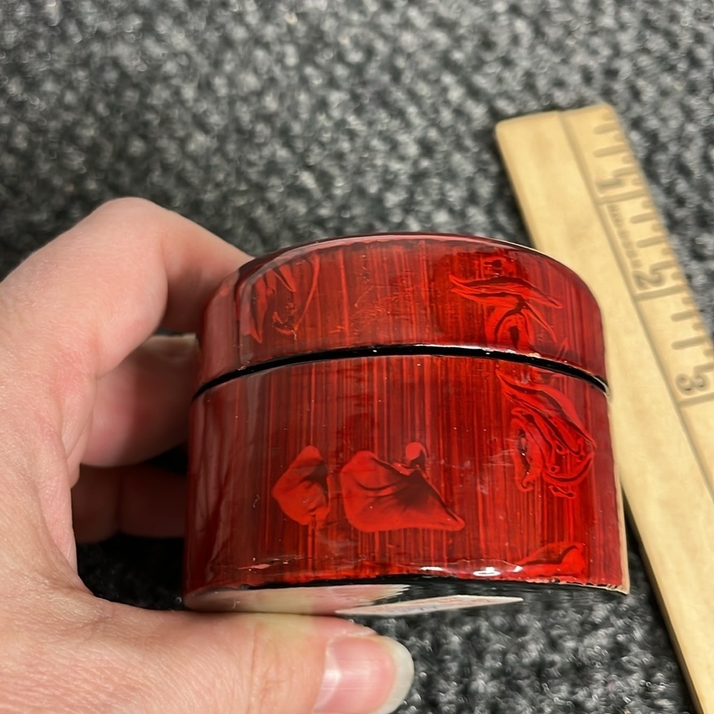Vintage Hand Carved Cork Diorama 3D Shadow Box Red Lacquer Silk Bottom China - Picture 6 of 6